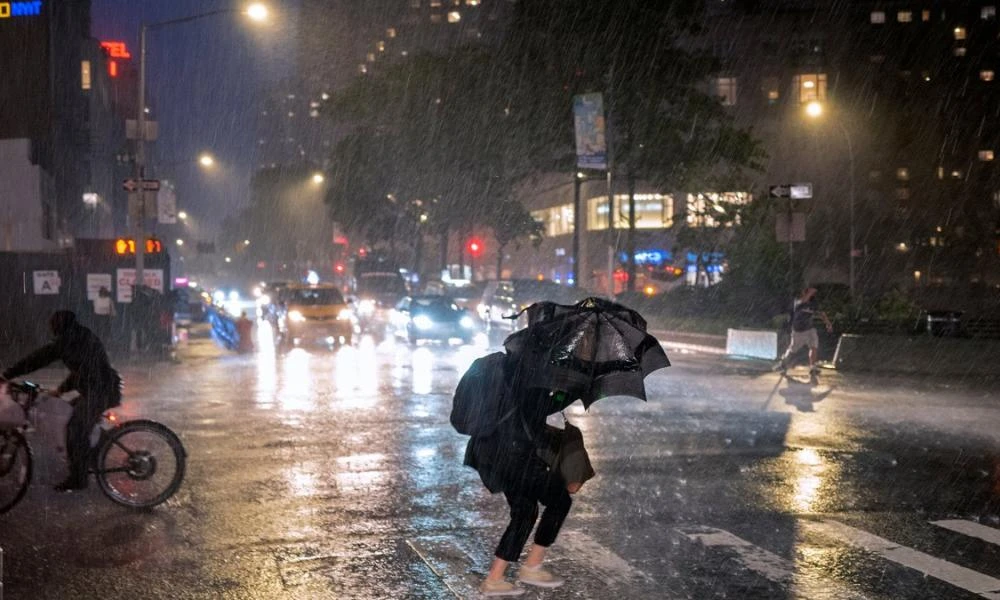ΗΠΑ: Συναγερμός στη Νέα Υόρκη - Βροχοπτώσεις, χιόνι και παγετός στους δρόμους